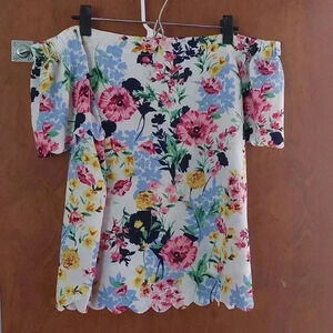 Elle size large floral blouse